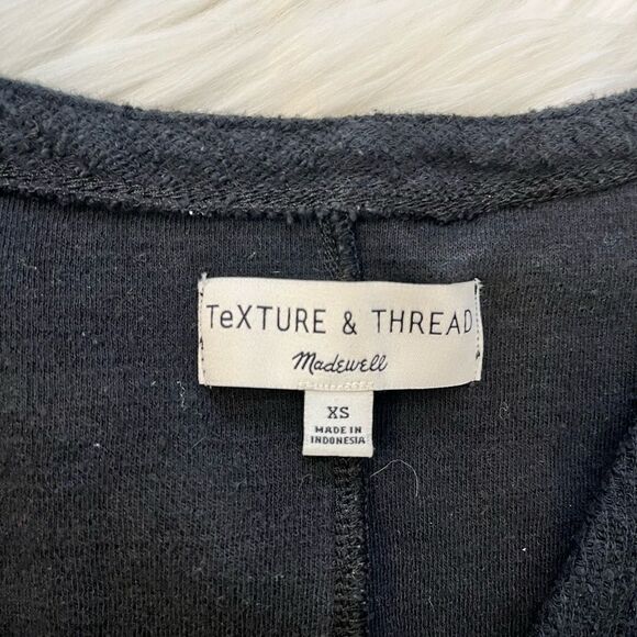 Madewell Texture & Thread Black Long Sleeve V-Neck - Picture 4 of 8